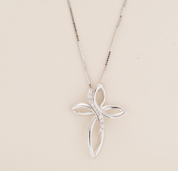 Collana con croce